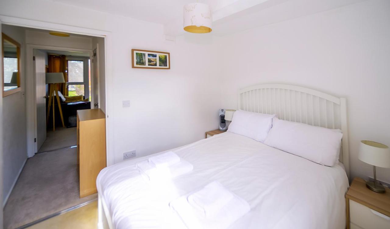 Escape To A Clifftop Chalet With Pool And Tennis Onsite - 1A Kingsdown Holiday Park Exteriör bild