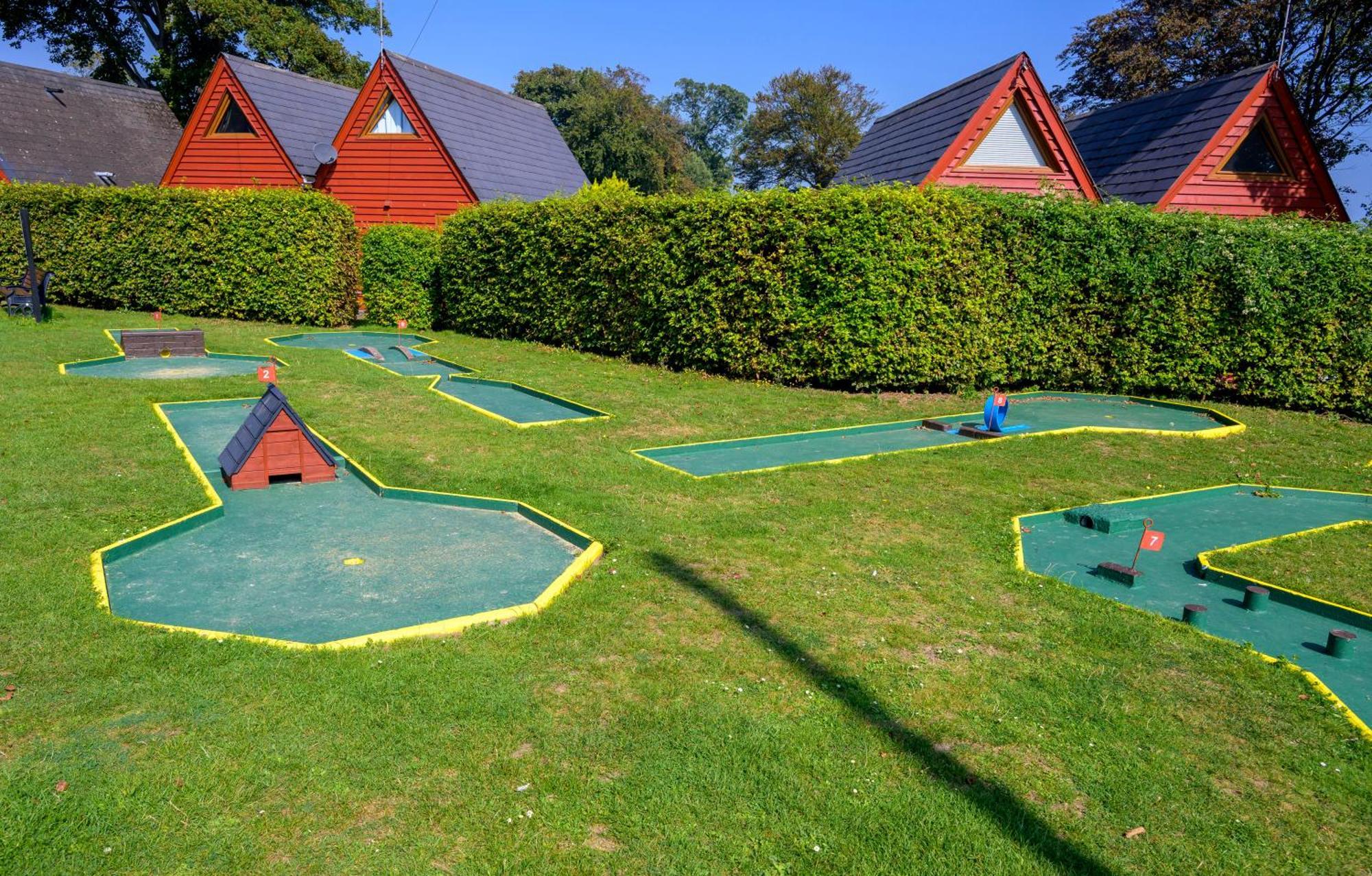 Escape To A Clifftop Chalet With Pool And Tennis Onsite - 1A Kingsdown Holiday Park Exteriör bild