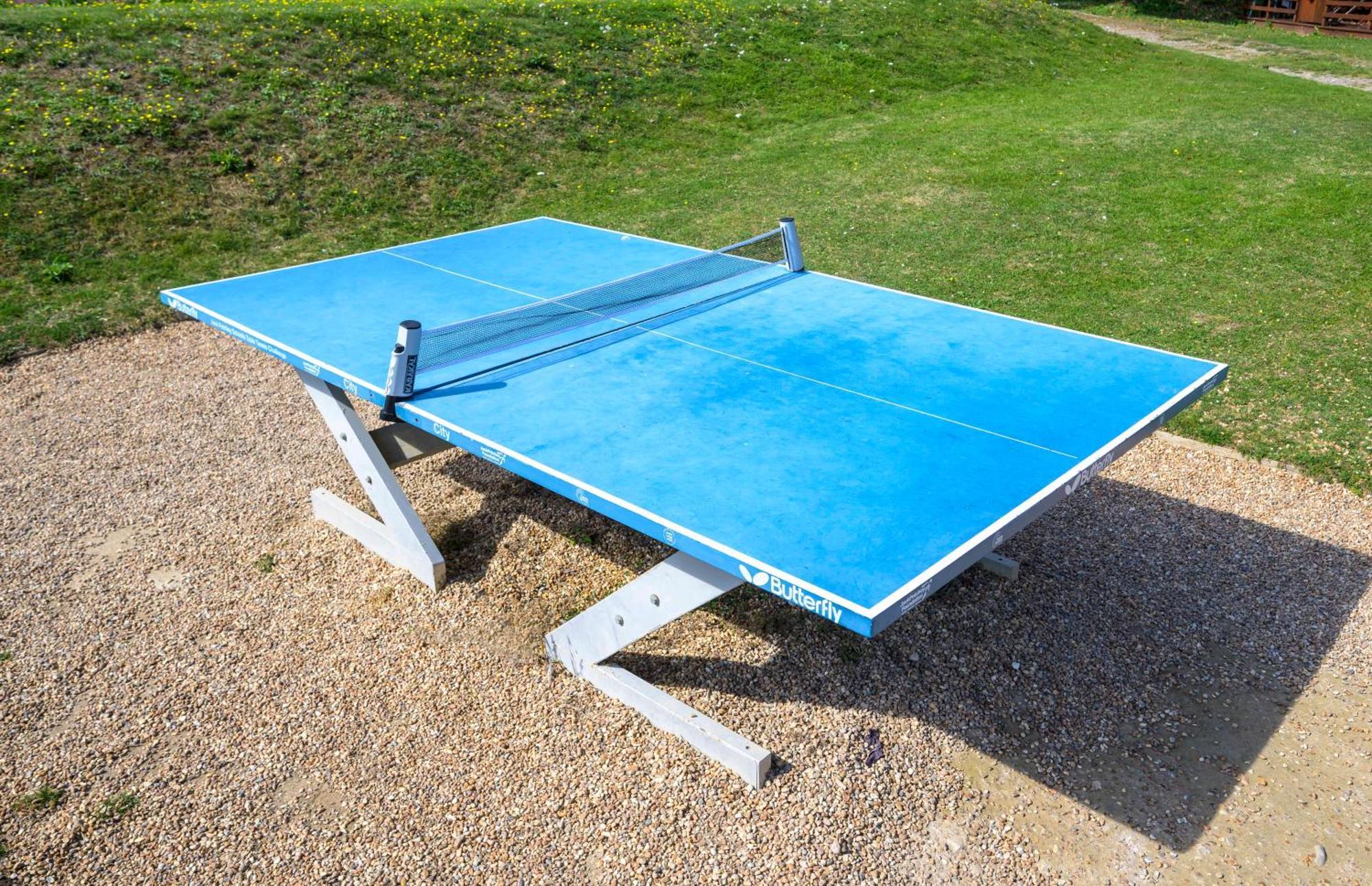 Escape To A Clifftop Chalet With Pool And Tennis Onsite - 1A Kingsdown Holiday Park Exteriör bild